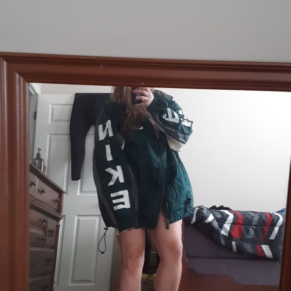 Nike Jacket - Picture 4 of 5